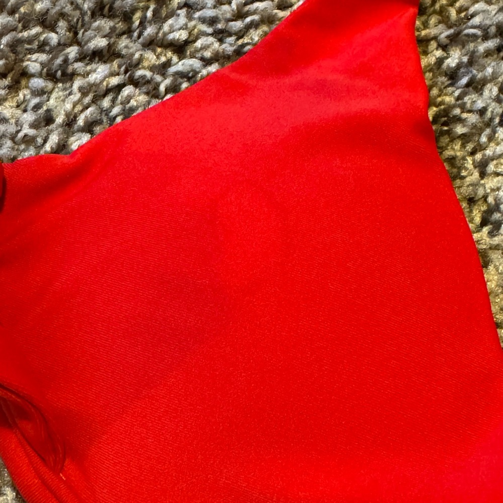 Red Bikini Set - Picture 4 of 6